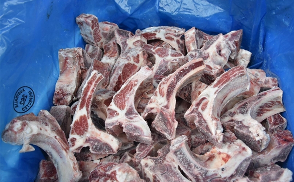 烏拉圭冷凍帶骨牛肉進(jìn)口報(bào)關(guān)門到門代理服務(wù)